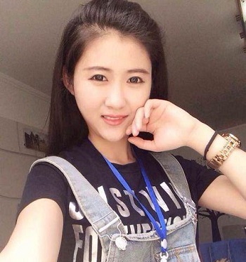 西安19岁癌症少女笑对人生 逆境中的微笑天使